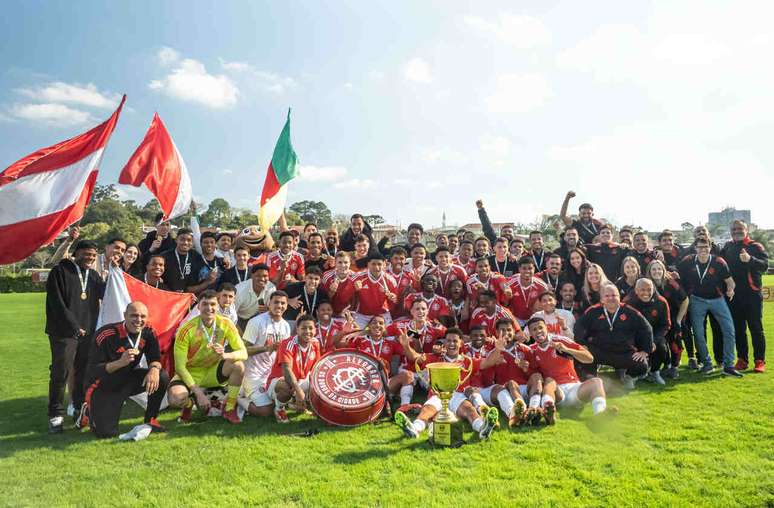 International under 20 boys celebrate the state title International under 20 boys celebrate the state title