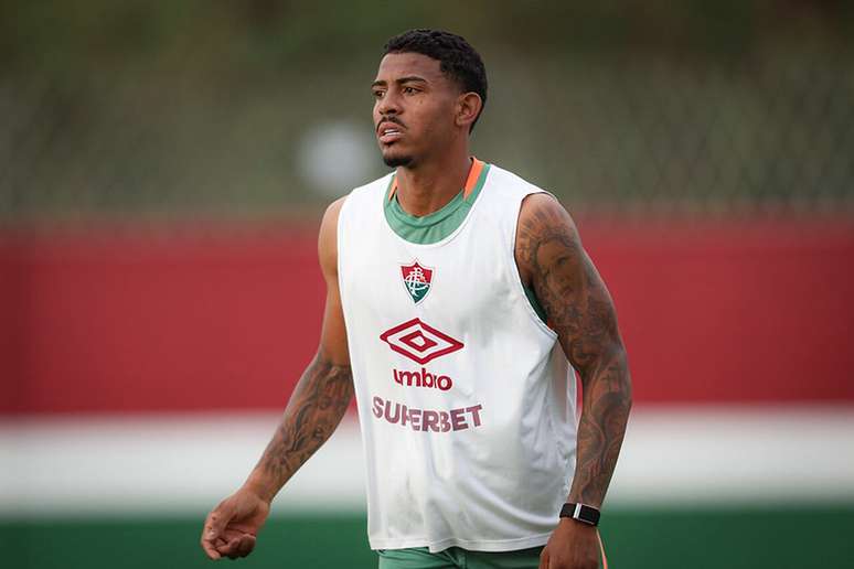 John Kennedy está de volta ao Fluminense após passagem por empréstimo pelo Pachuca, do México –