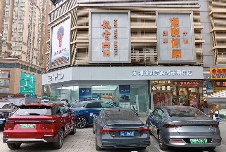 Chinese retailers are crowded with cars that nobody wants; so much that they asked the brands to stop using them as a deposit Chinese retailers are crowded with cars that nobody wants; so much that they asked the brands to stop using them as a deposit