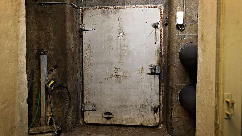 Os bunkers foram constru&iacute;dos para defender a Su&iacute;&ccedil;a em caso de invas&atilde;o durante a Segunda Guerra Mundial e a Guerra Fria