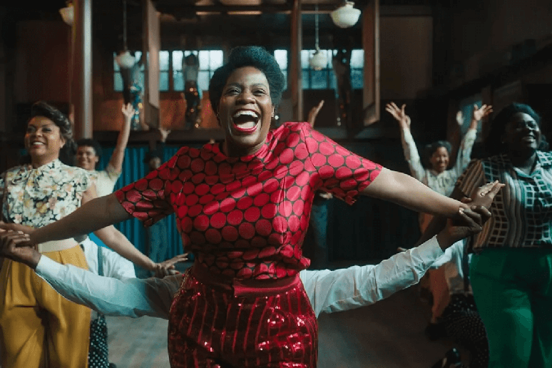 Em &ldquo;A cor p&uacute;rpura&rdquo;, Celie busca for&ccedil;as nas amizades para redescobrir uma vida sem traumas 