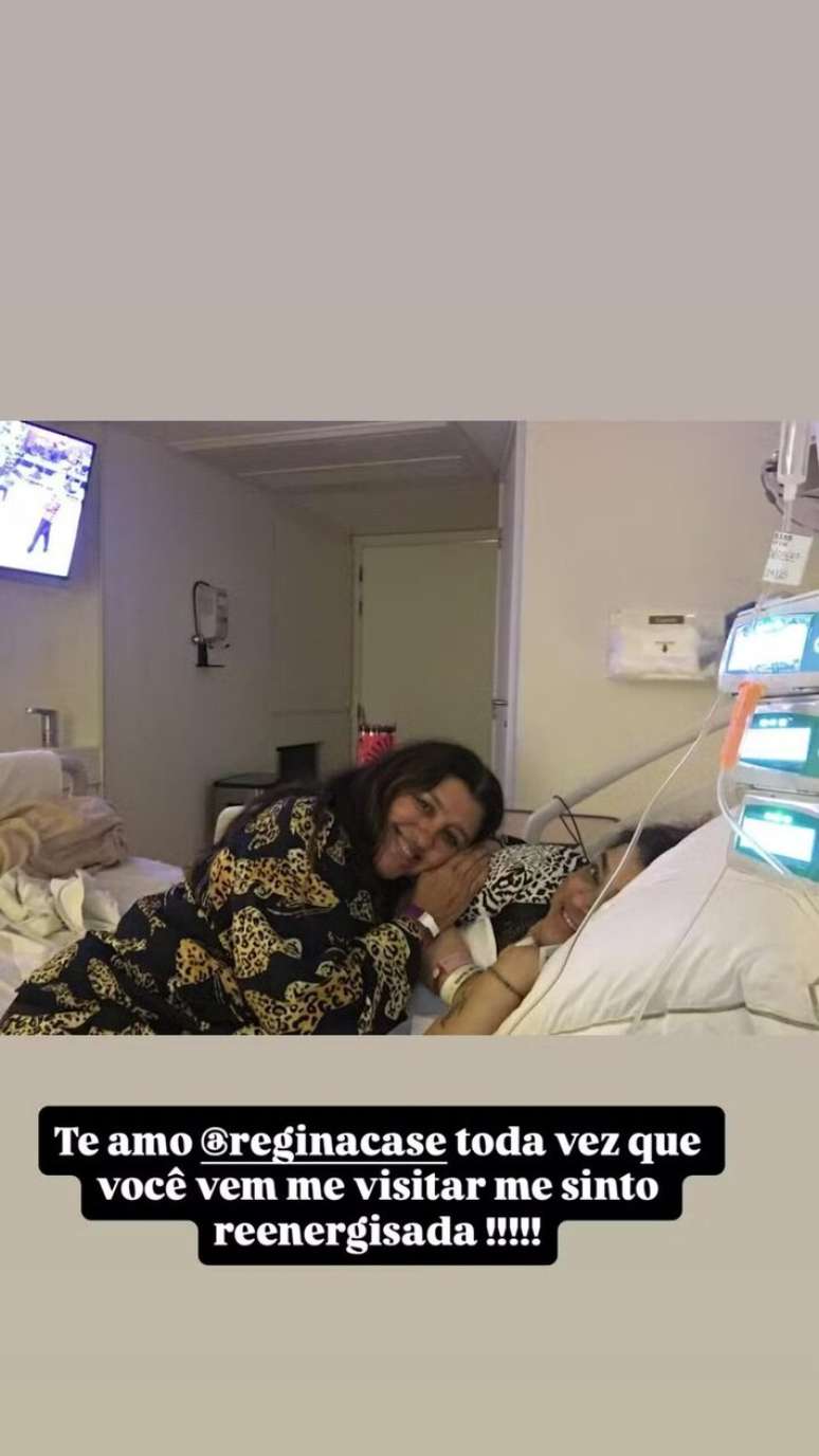 Preta Gil compartilhou uma das visitas de Regina Cas&eacute; durante sua interna&ccedil;&atilde;o