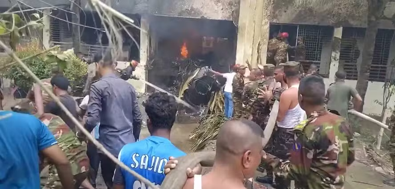 Acidente com avião matou ao menos 19 pessoas