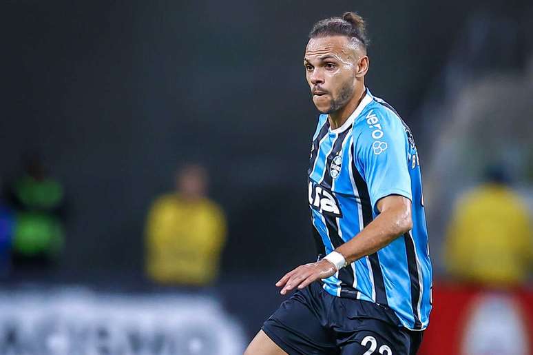 Gr&ecirc;mio e Braithwaite ampliaram o v&iacute;nculo at&eacute; dezembro de 2027.