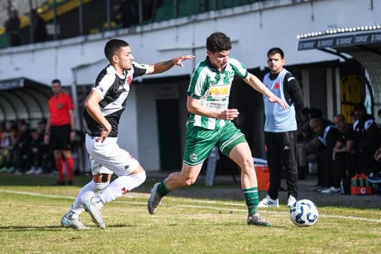 Vasco vem de vit&oacute;ria sobre o Juventude, fora de casa, por 1 a 0 &ndash;