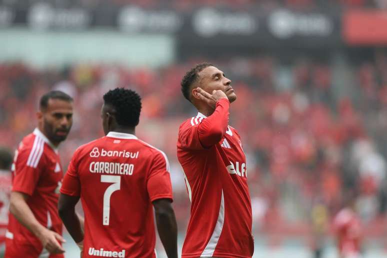 INternacionalvem de vit&oacute;ria no Beira-Ri0. Ricardo Duarte / Internacional