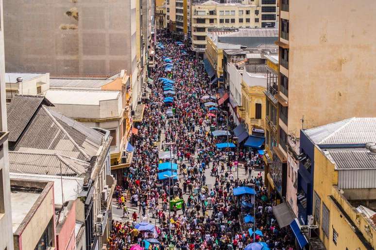 Rua 25 de Mar&ccedil;o, tradicional polo de com&eacute;rcio popular no centro de S&atilde;o Paulo, tamb&eacute;m entrou na mira da investiga&ccedil;&atilde;o