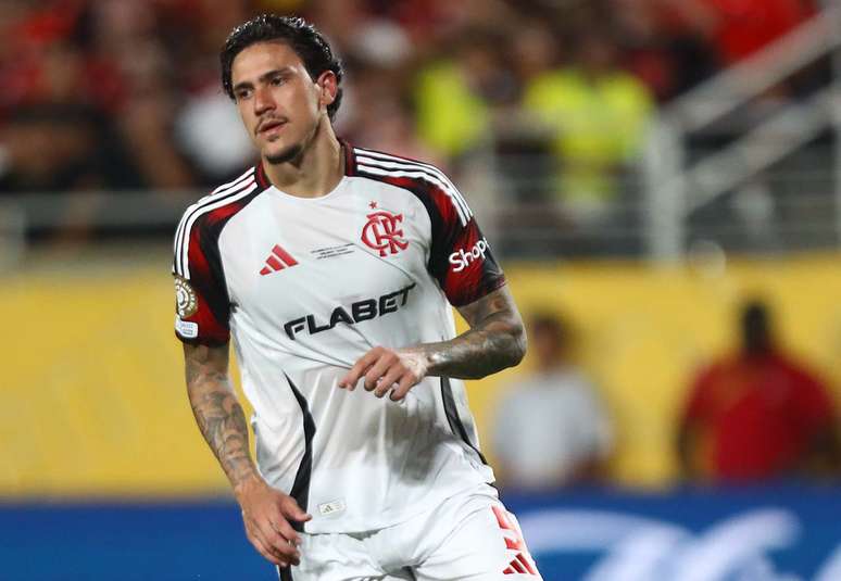 Apesar de lesão e polêmica recente, Filipe Luís deixou claro que conta com Pedro no Flamengo –