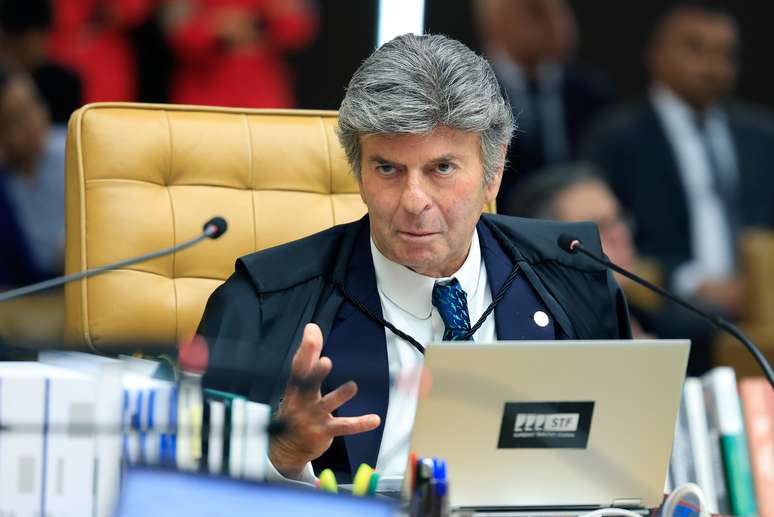 Ministro Luiz Fux em sessão plenária do STF.