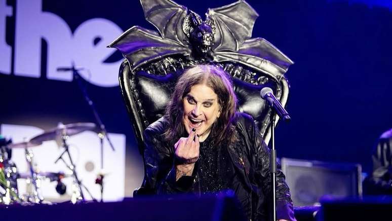 Ozzy Osbourne, uma das maiores lendas do rock, faleceu nesta terça-feira, 22