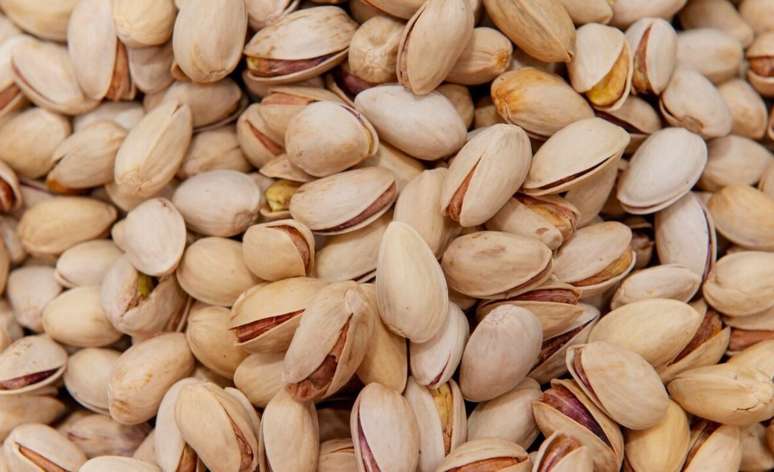 Do not throw away the pistachio skins: they are a treasure for their plants, they help fight parasites and enrich the soil Do not throw away the pistachio skins: they are a treasure for their plants, they help fight parasites and enrich the soil