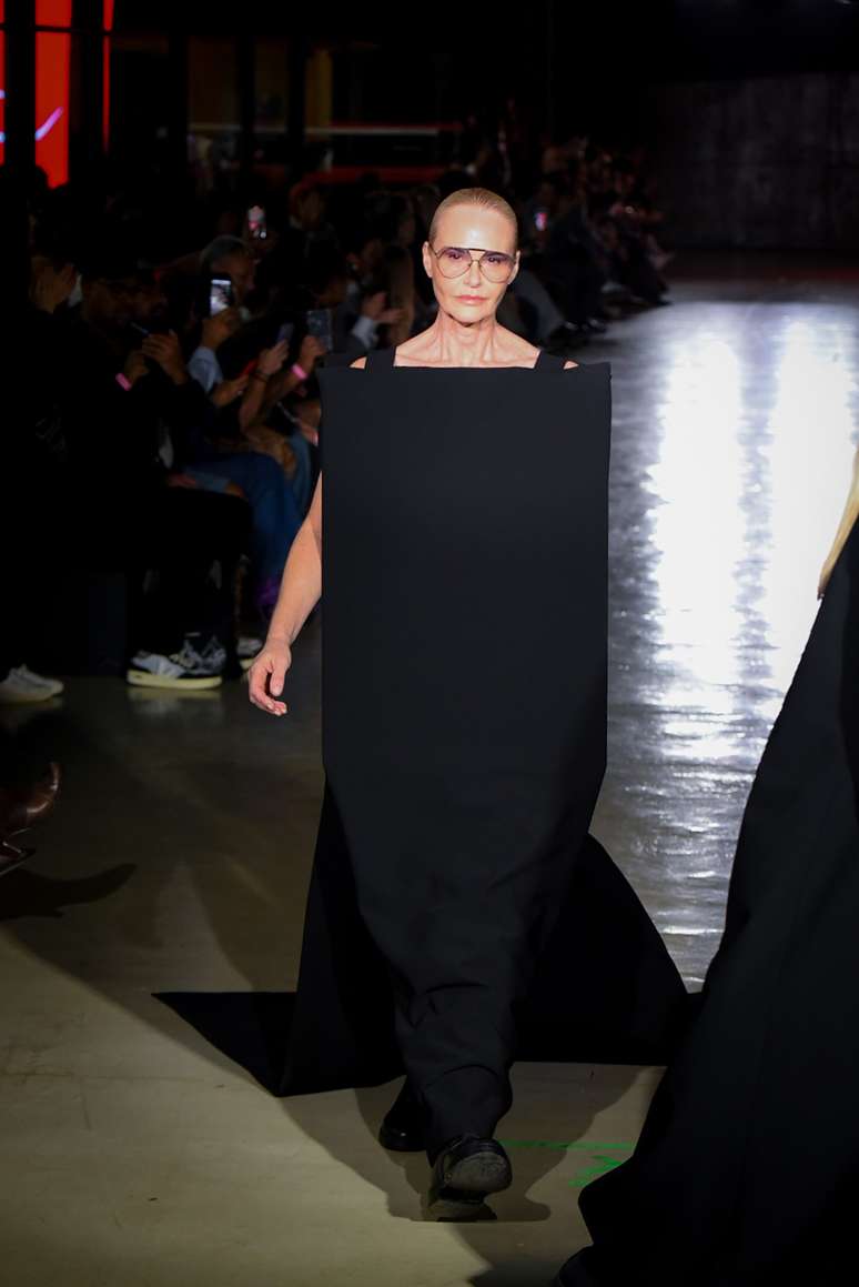 Cl&aacute;udia Liz para Al&ecirc; Brito 