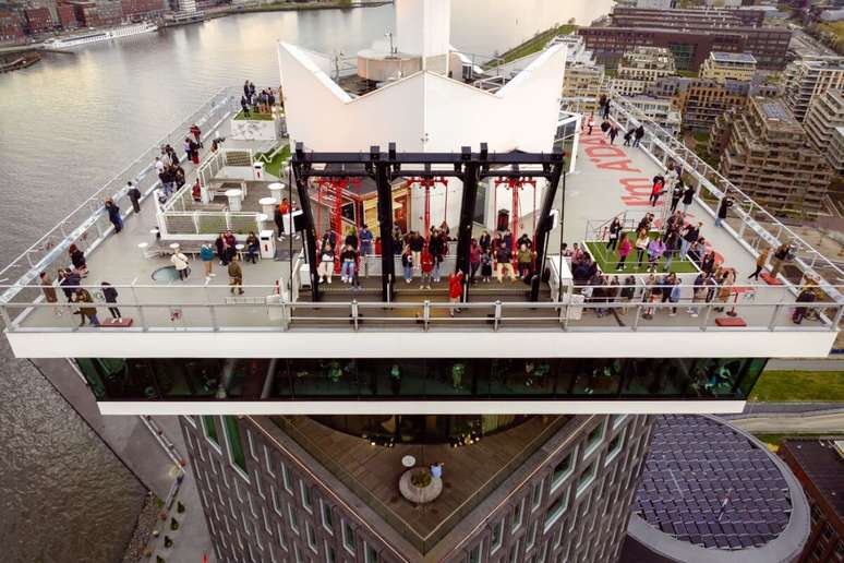 O A&rsquo;DAM Lookout tem uma vista panor&acirc;mica da cidade 