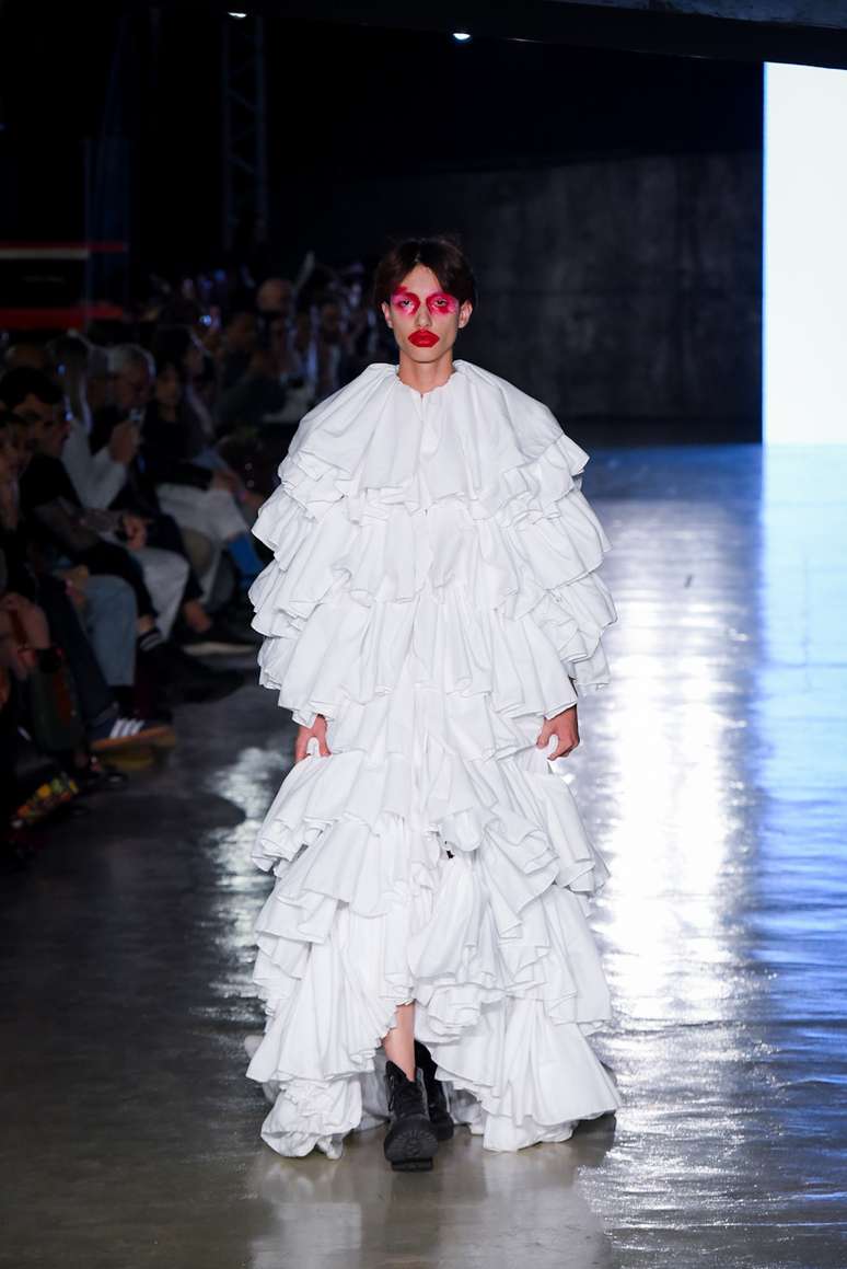 Desfile Lucas Casl&uacute; 