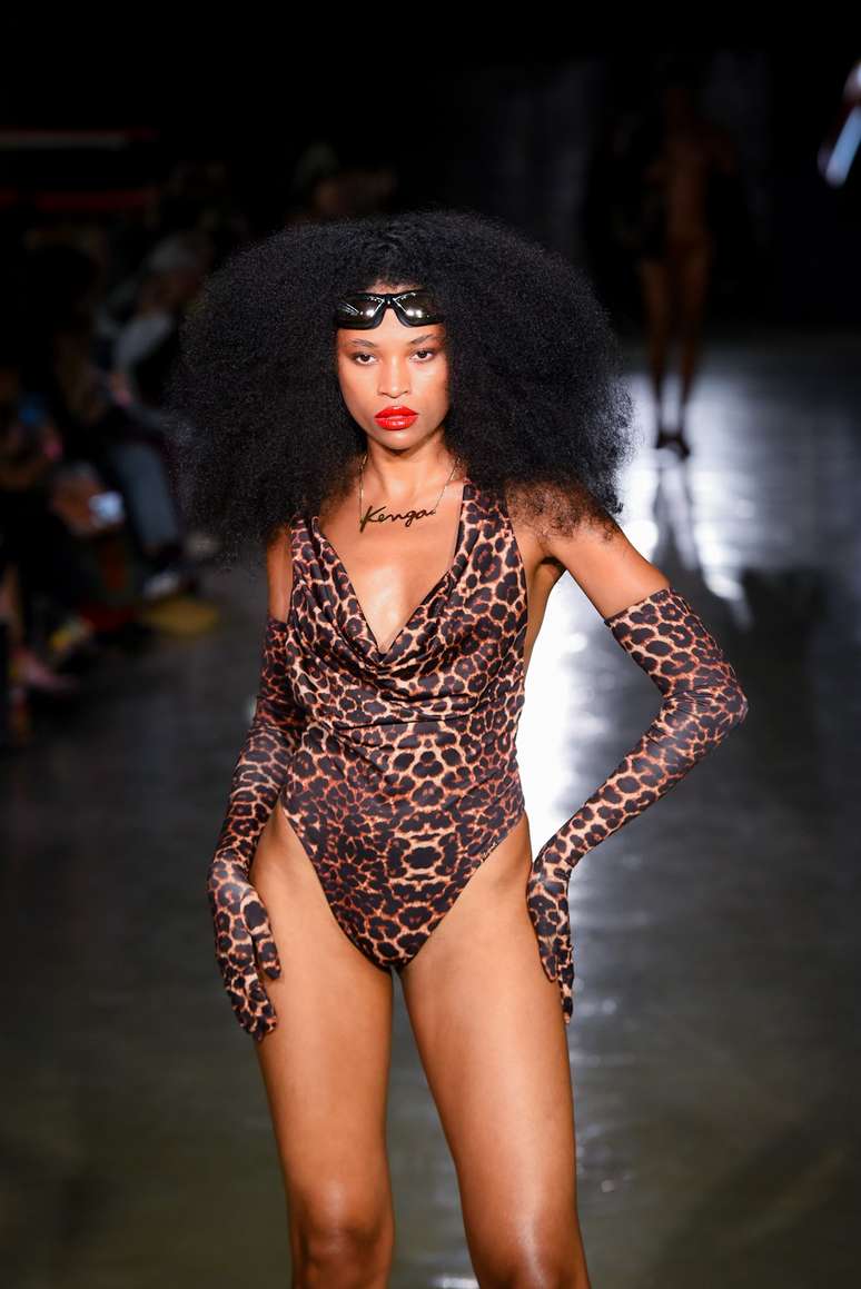 Desfile Ken-G&aacute; 