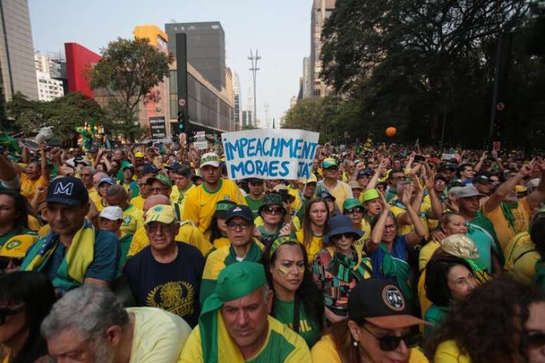 Bolsonaristas pedem impeachment do ministro Alexandre Moraes em ato organizado pelo ex-presidente Jair Bolsonaro (PL), em setembro do ano passado na Avenida Paulista.