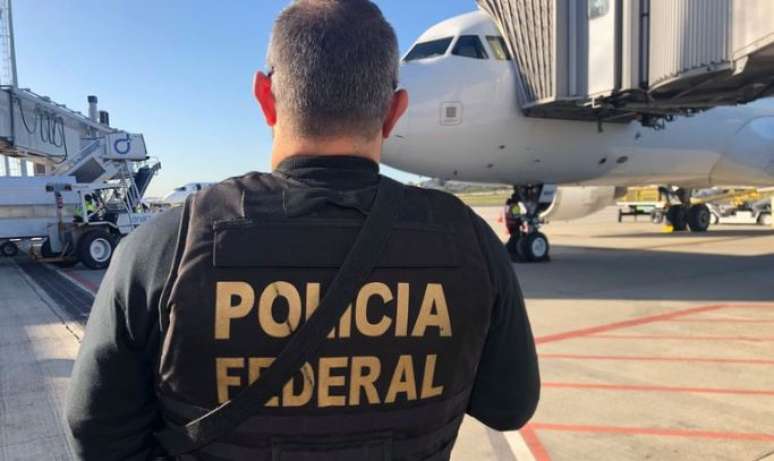 Tráfico de drogas via aeroportos de Guarulhos e Viracopos é alvo da PF