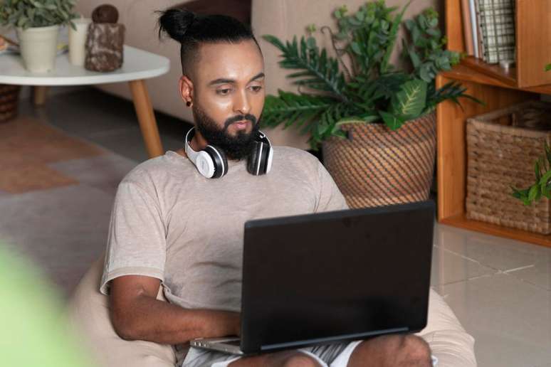 Internet em domicílios cresceu no Brasil, que caminha para a universalização da conectividade