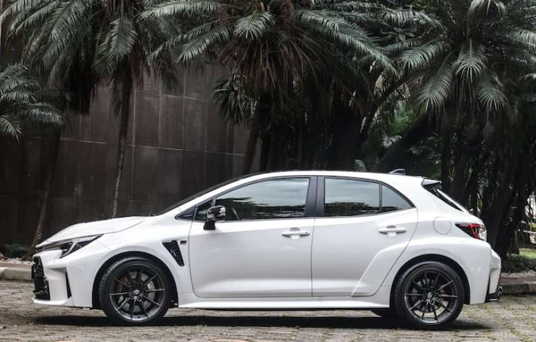 Vers&atilde;o extrema do Corolla tem rodas BBS forjadas de 20" e tra&ccedil;&atilde;o integral GR-Four