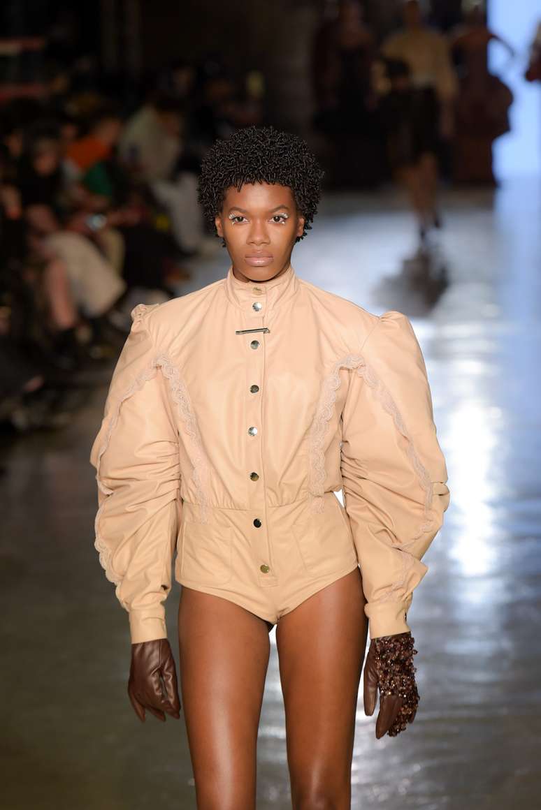 Desfile de Guilhereme Dutra 