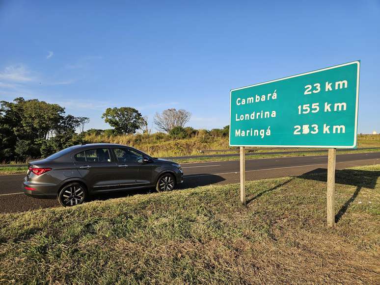 Fiat Cronos Precision em 1.300 km: 16 km/l na estrada e ótimo na cidade