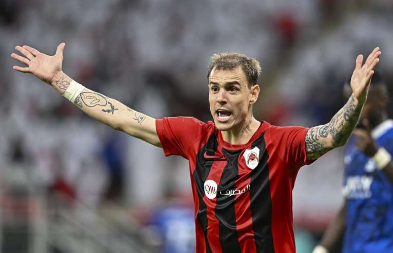 Roger Guedes em atua&ccedil;&atilde;o pelo Al-Rayyan, do Catar 