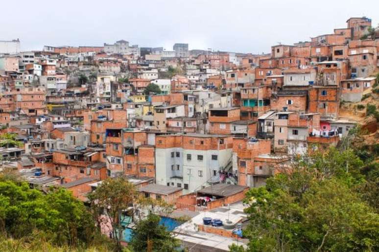 Regi&otilde;es como M&rsquo;Boi Mirim, mesmo com mais de 570 mil habitantes, t&ecirc;m infraestrutura cultural extremamente limitada e quase nenhuma presen&ccedil;a nos mecanismos da Lei Rouanet.