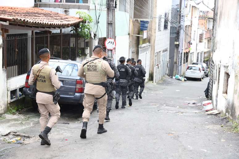 O Anuário Brasileiro de Segurança Pública se baseia em informações fornecidas pelas secretarias de segurança pública estaduais, pelas polícias civis, militares e federal, entre outras fontes oficiais da Segurança Pública