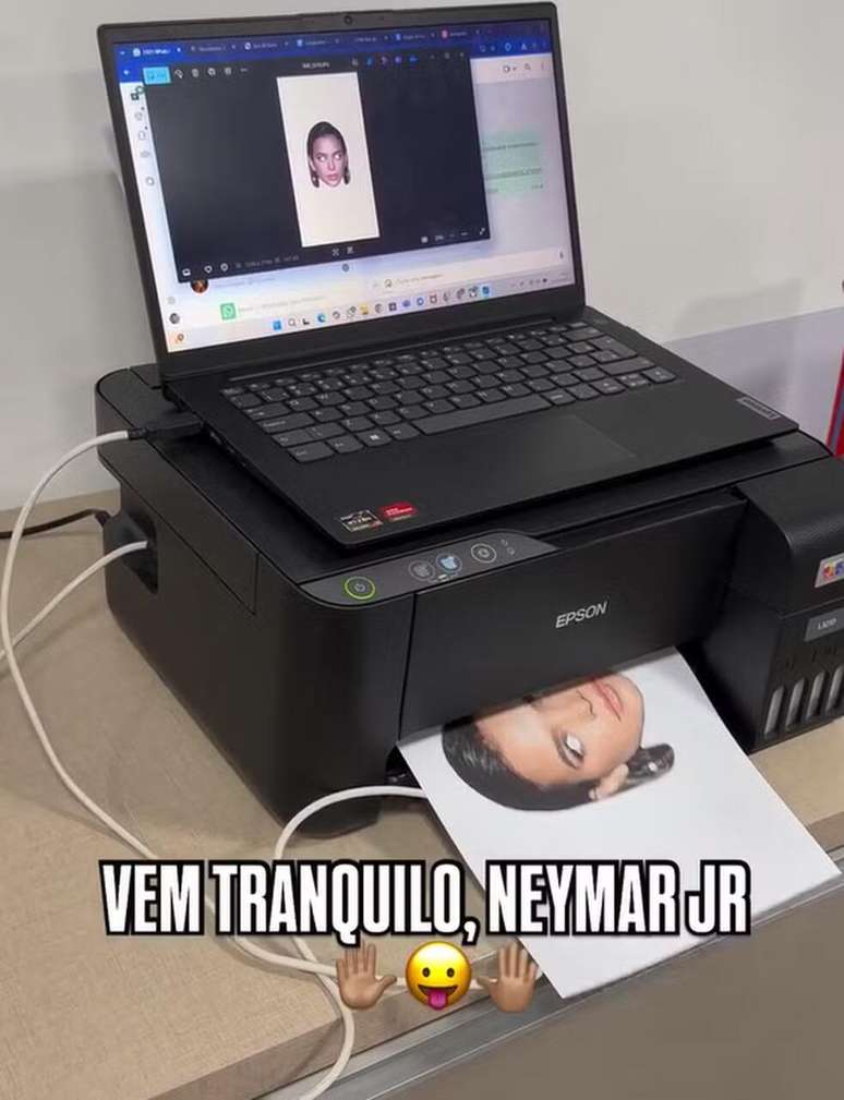 Modelo de m&aacute;scara de Bruna Marquezine preparado por torcedores do Sport &mdash;