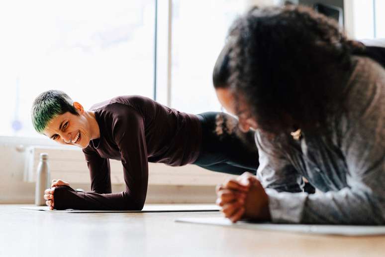 Uma das vantagens dos exerc&iacute;cios isom&eacute;tricos &eacute; que eles trabalham os m&uacute;sculos sem sobrecarregar as articula&ccedil;&otilde;es