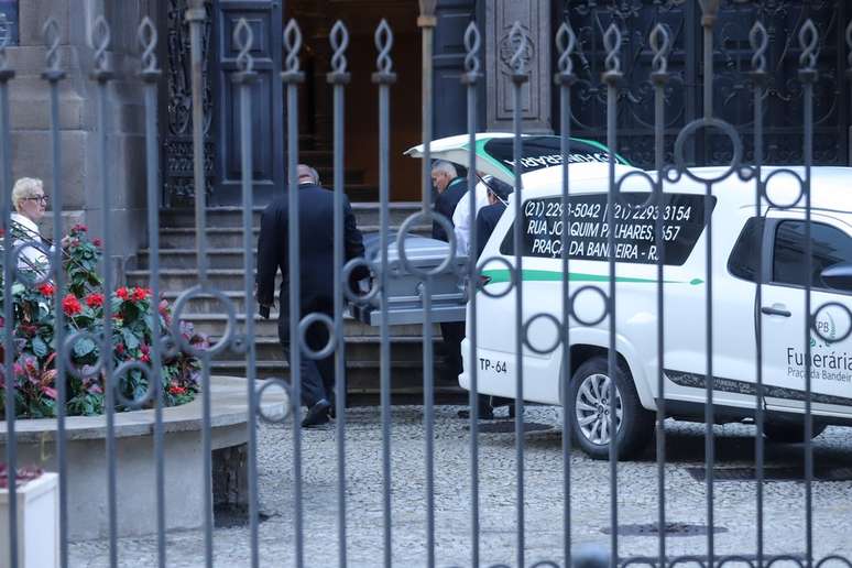 Body of the black singer Gil arrives at the Municipal Theater of Rio de Janeiro to be veil - Body of the black singer Gil arrives at the Municipal Theater of Rio de Janeiro to be veil -