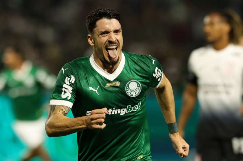 Palmeiras renova com Piquerez at&eacute; 2030 -