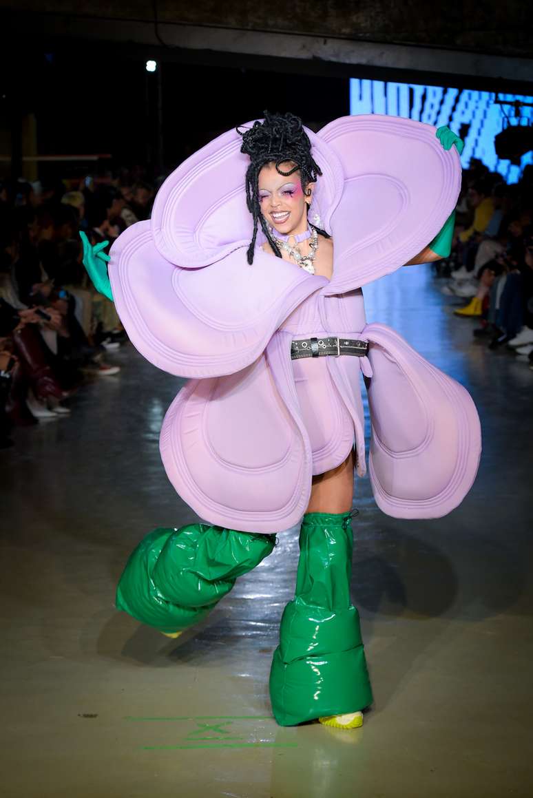 Desfile Vittor Sinistra 