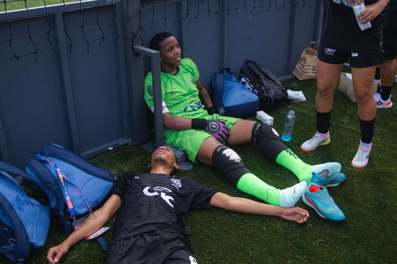 As partidas são corridas, dois tempos de sete minutos, mais um de intervalo. Nos quinze minutos de partidos, substituições são ilimitadas.