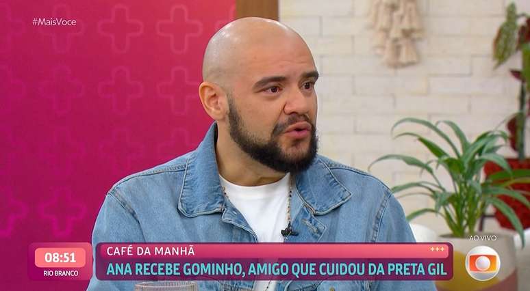Gominho gets excited in Mais Você Gominho gets excited in Mais Você