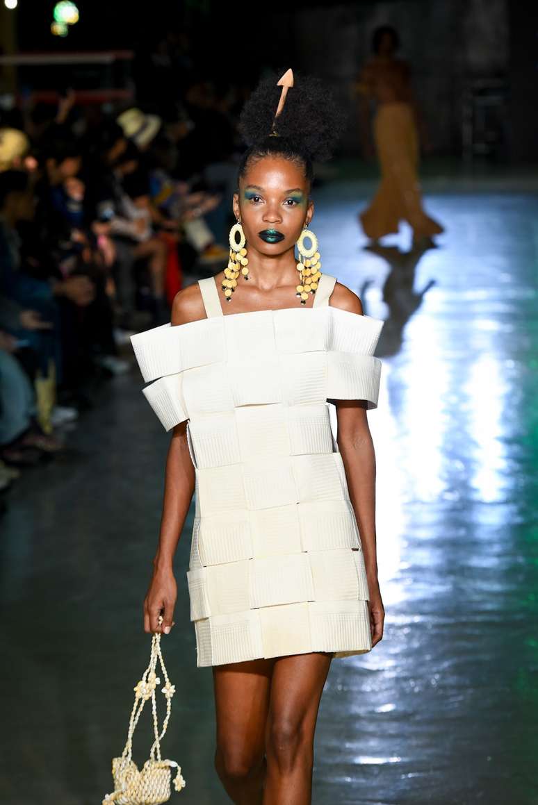 Desfile Mônica Anjos 