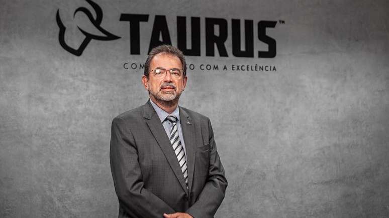 'Nossa maior preocupa&ccedil;&atilde;o &eacute; a falta de habilidade do governo brasileiro em negociar com os Estados Unidos', diz Salesio Nuhs, CEO global da Taurus Armas