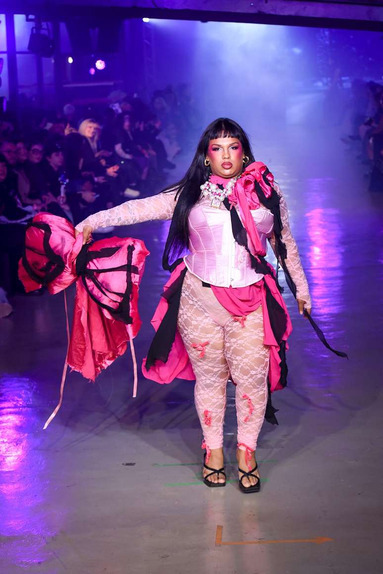 Desfile de Guma Joana 