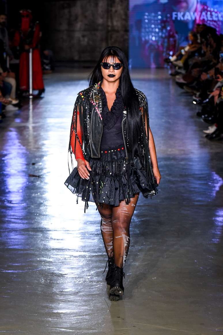 Desfile da Fkawallyspunkculture 