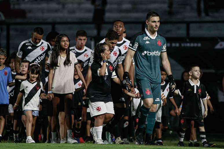Daniel Fuzato estreou pelo Vasco em empate por 0 a 0 contra o Bangu &ndash;