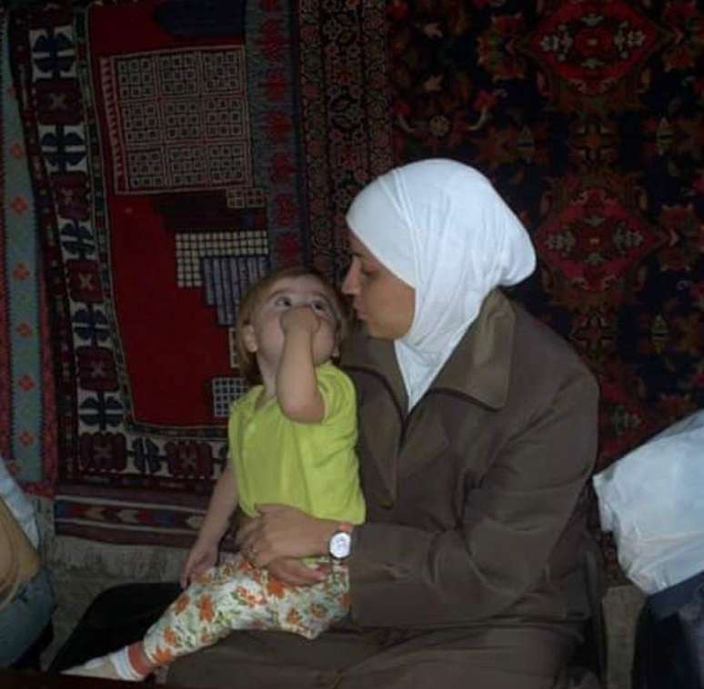 Ana e sua filha em Damasco, na S&iacute;ria, no in&iacute;cio dos anos 2000