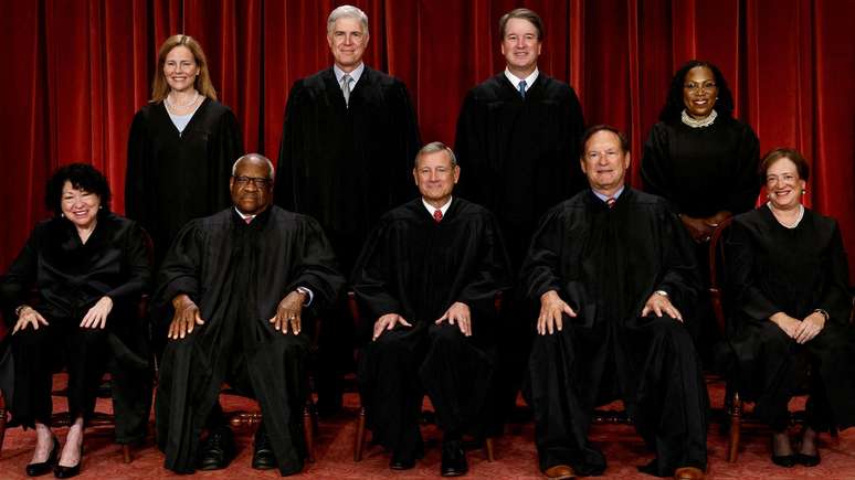 Os ju&iacute;zes da Suprema Corte americana, em 2022