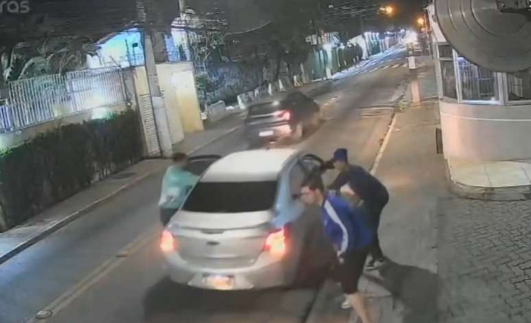 The passenger application and driver are victims of attacks Lightning in SP