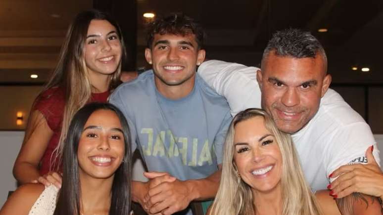 Família Belfort (Reprodução/Instagram)
