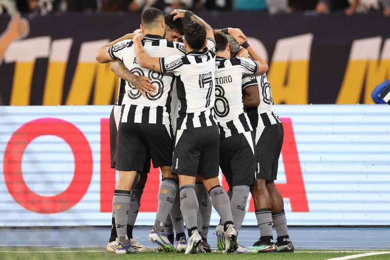 Botafogo venceu o Bragantino e largou na frente por uma vaga nas quartas de final da Copa do Brasil &ndash;
