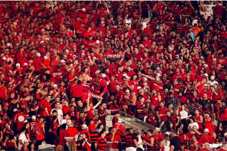 Organizada do Flamengo em retorno ao Maracan&atilde; &ndash;
