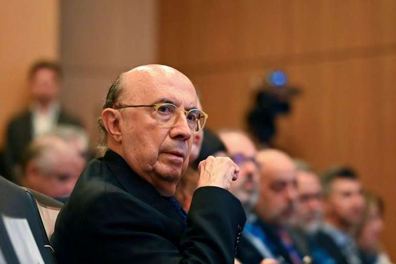 “Rich taxation can reduce competitiveness from Brazil,” says Henrique Meirelles, BC Head in the Lula Administration “Rich taxation can reduce competitiveness from Brazil,” says Henrique Meirelles, BC Head in the Lula Administration