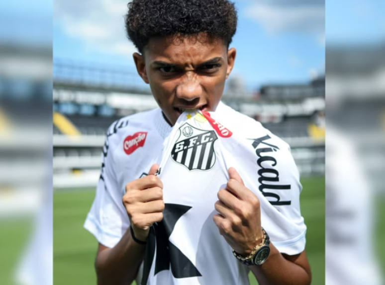 Robinho Jr. renovou com o Santos até 2027