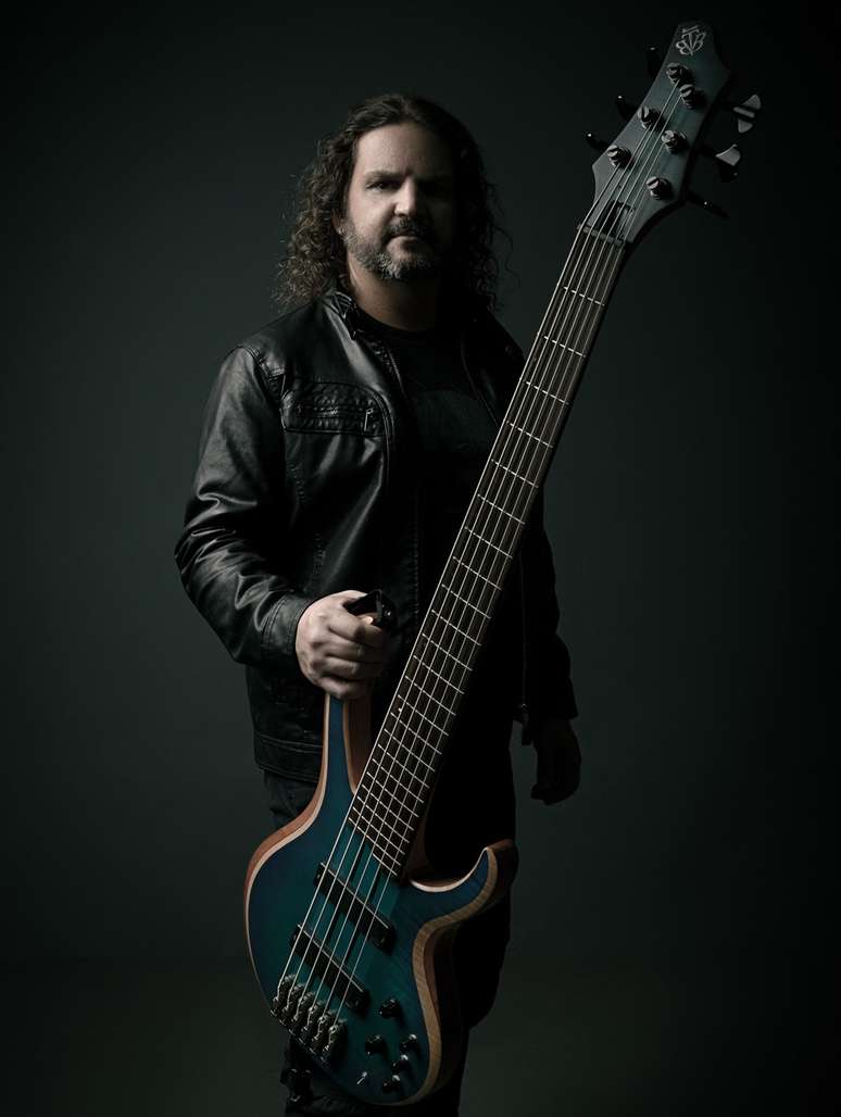 Felipe Andreoli, do Angra -