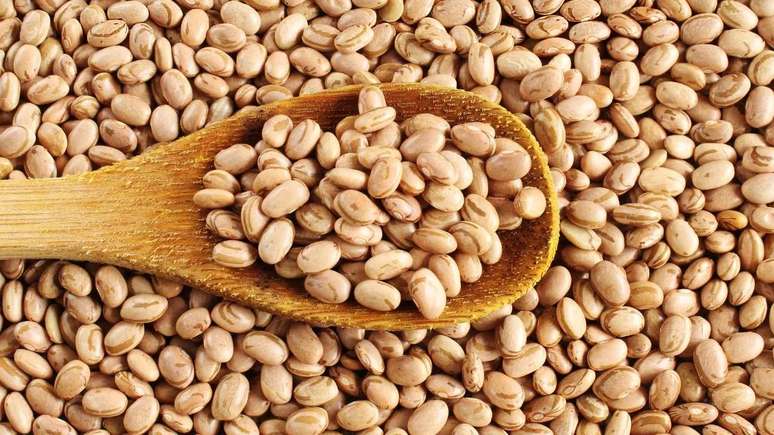 O feij&atilde;o &eacute; um alimento vers&aacute;til que pode ser consumido em diversas receitas